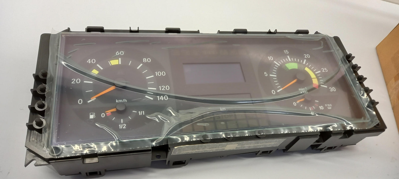 Original MERCEDES-BENZ Atego Axor Kombiinstrument Tacho A0014467721