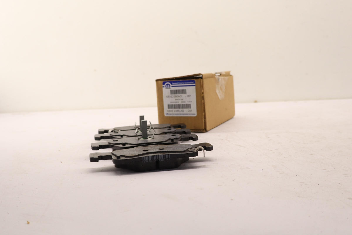 Original OE FIAT Bremsbeläge 68052386AD