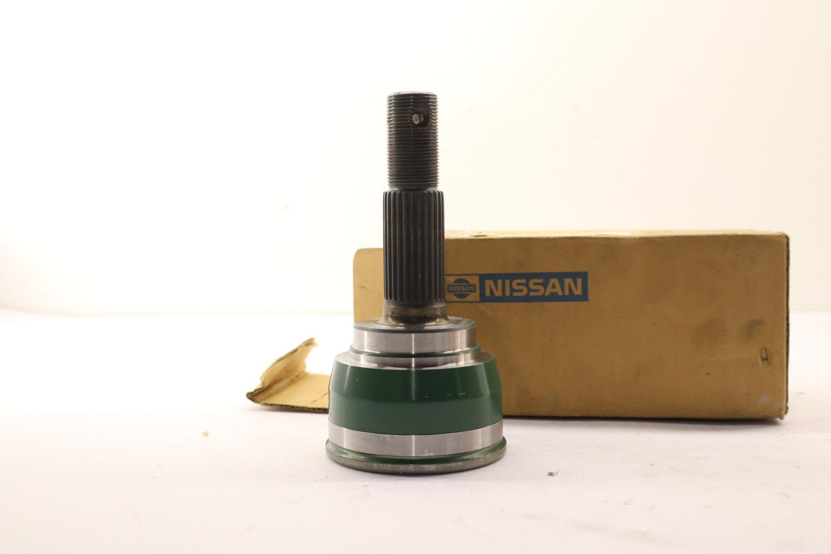 Original OE NISSAN Antriebswelle Gelenksatz 3921132R00