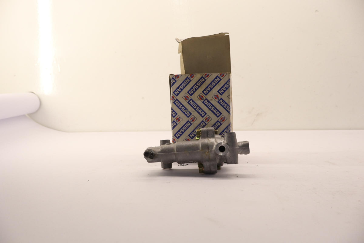 Original OE NISSAN Ventil 4640007C00