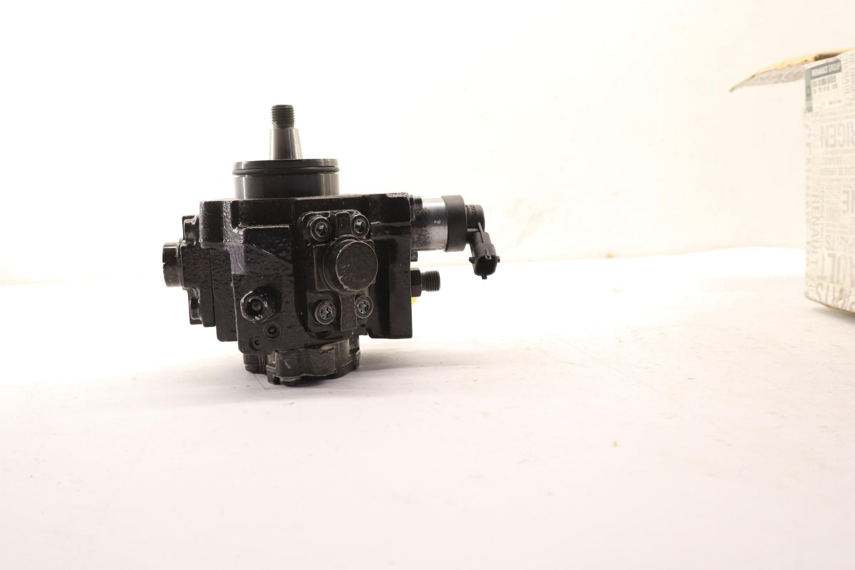 Original OE RENAULT Einspritzpumpe 167001810R