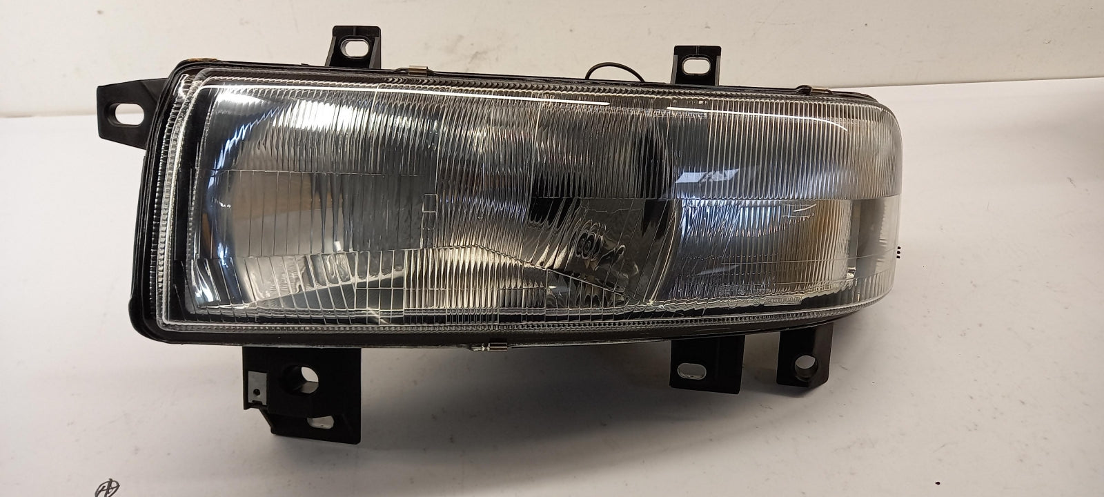 Original OE RENAULT Scheinwerfer 7701044518