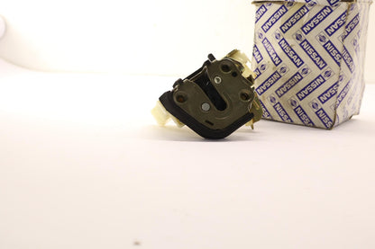 Original OE NISSAN Türschloss 8250386J15