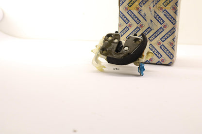 Original OE NISSAN Türschloss 8050299J00