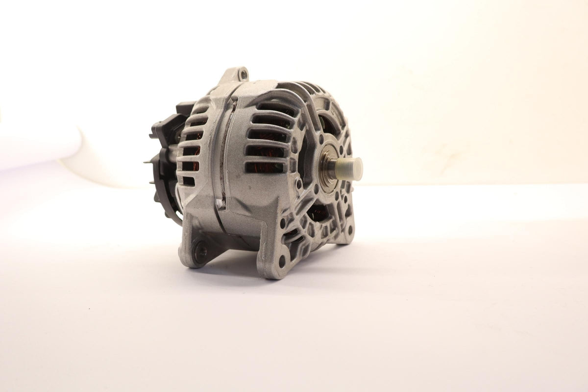 Original OE NISSAN Lichtmaschine 2310000QBJ