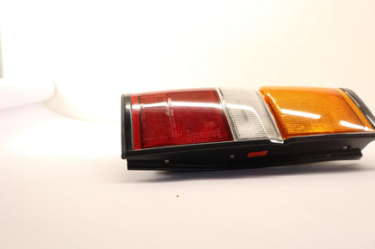 Original OE NISSAN Heckleuchte B655530G00
