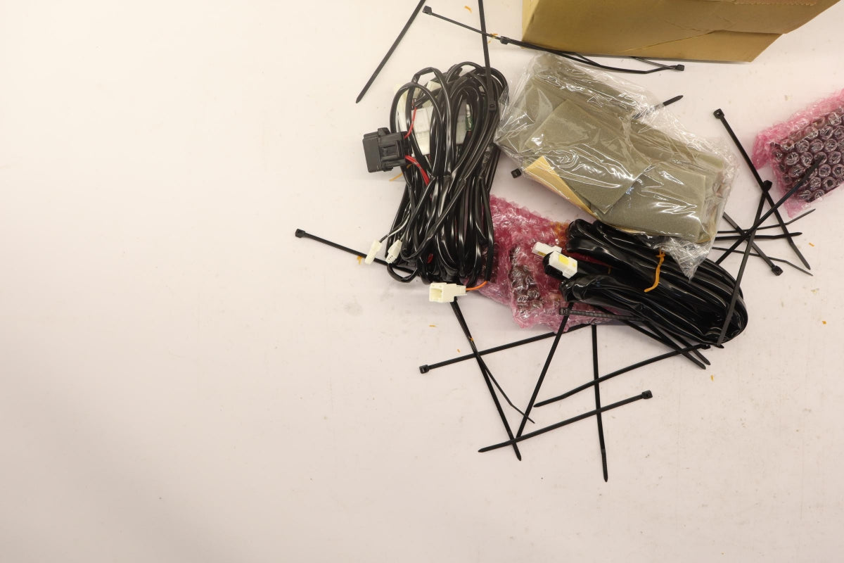 Original OE NISSAN Innenleuchte B64D01AA00