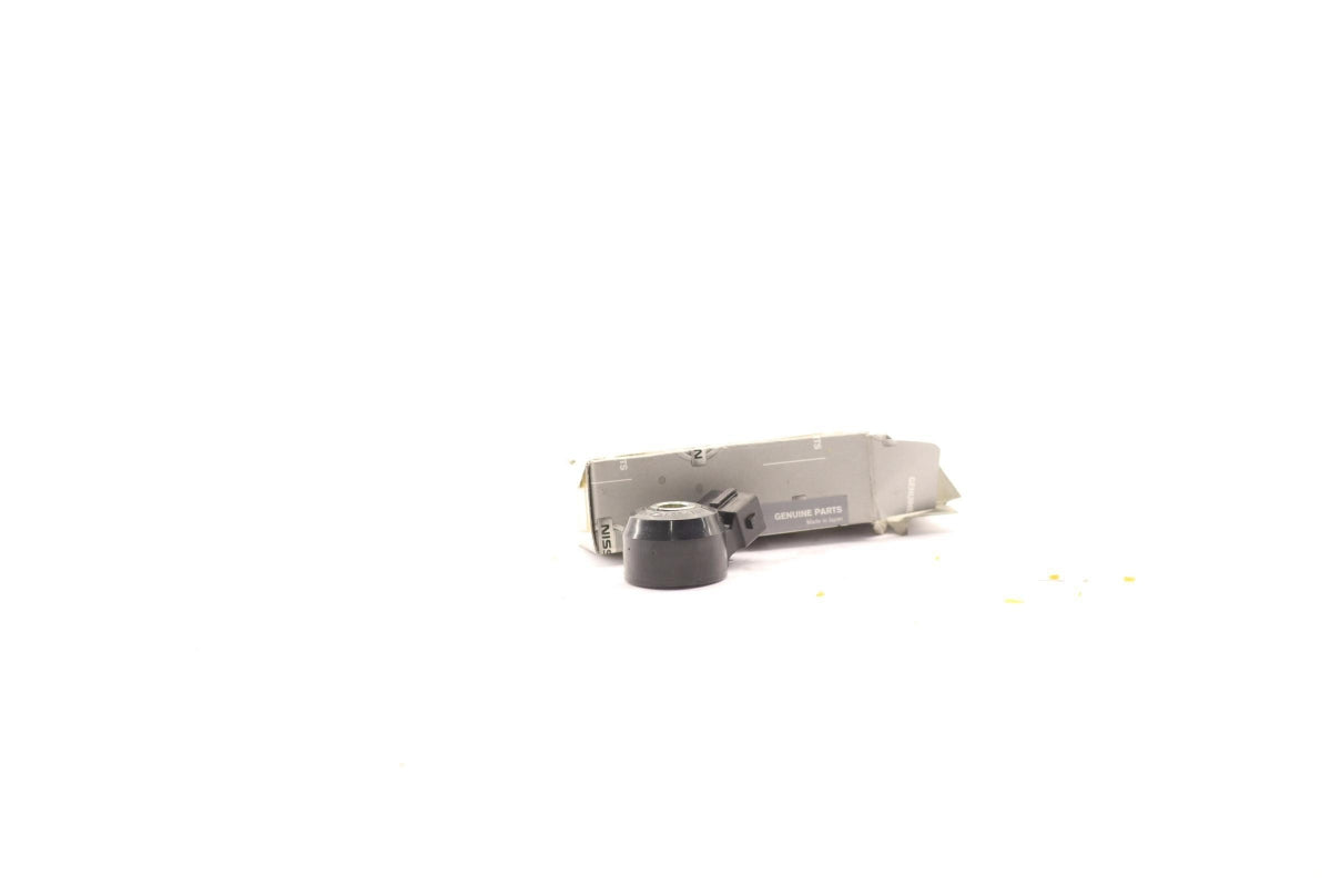 Original OE NISSAN Alarmanlage 28487AV600