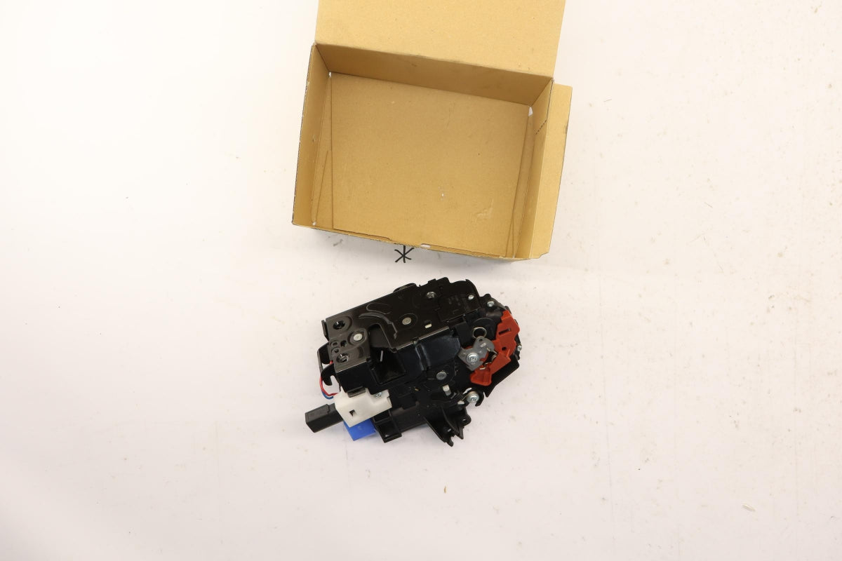 Original OE Volkswagen Türschloss 7L6839015D
