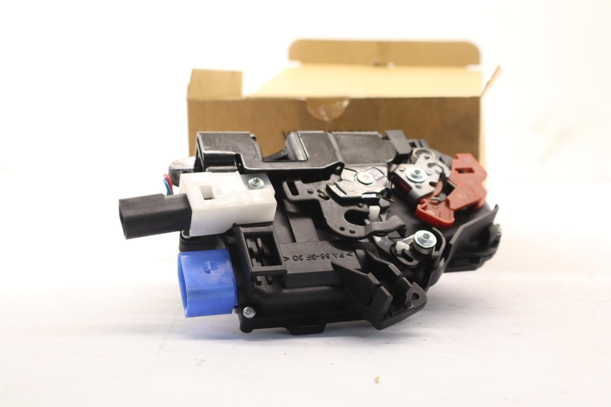 Original OE Volkswagen Türschloss 7L6839015D