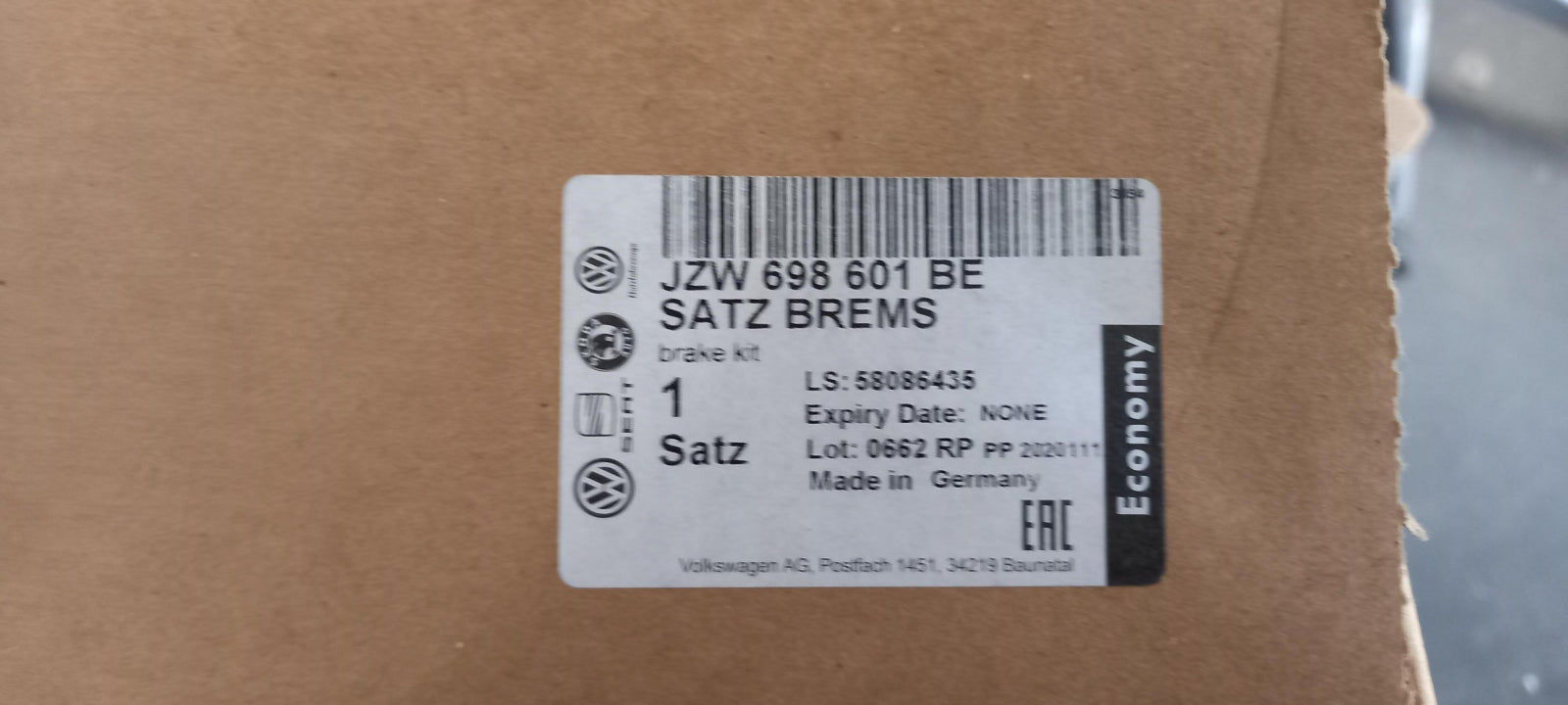 Original OE Volkswagen Bremsensatz 2 Bremsscheiben + 4 Bremsbeläge JZW698601BE