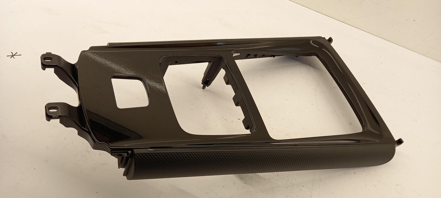 Original OE MERCEDES-BENZ Mittelkonsole Teil A2476804102