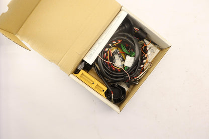 Original OE MITSUBISHI Anhängerkupplung Elektrosatz MZ314077
