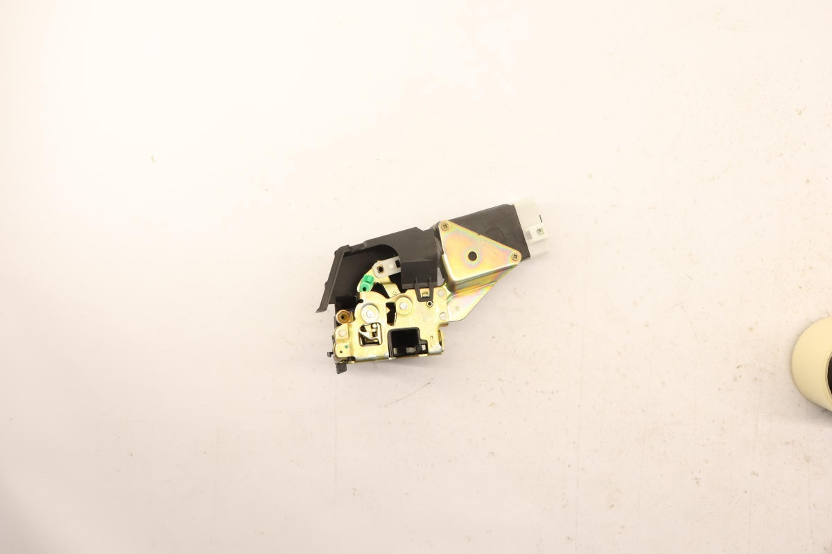 Original OE MITSUBISHI Türschloss MR914401