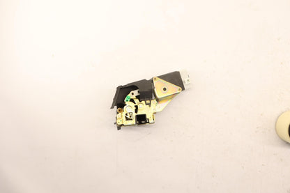 Original OE MITSUBISHI Türschloss MR914401