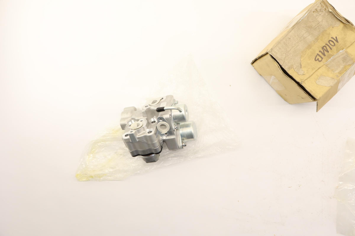 Original OE MITSUBISHI Kraftstoffpumpe MD351017
