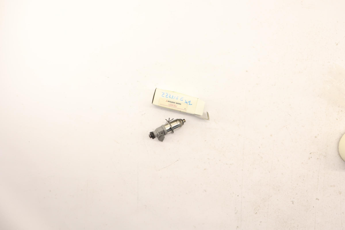 Original OE MITSUBISHI Injektor 1465A013