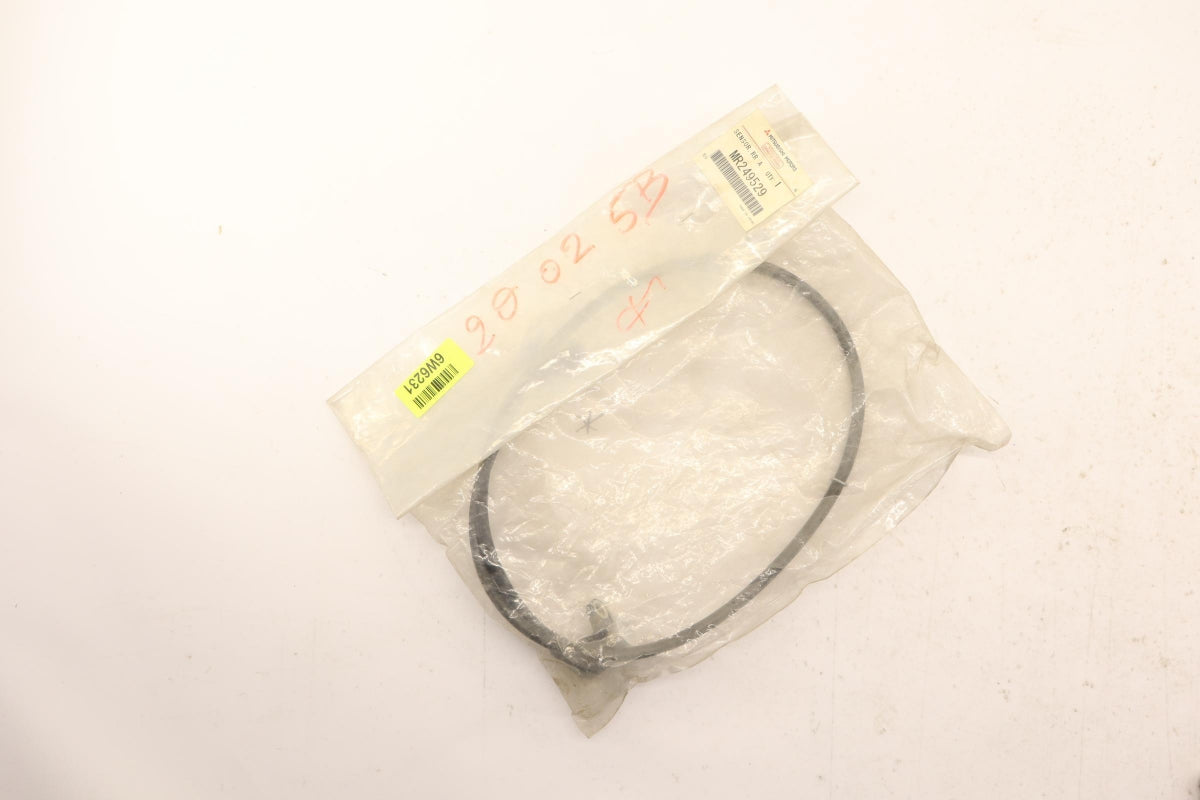 Original OE MITSUBISHI Raddrehzahl Sensor MR249529