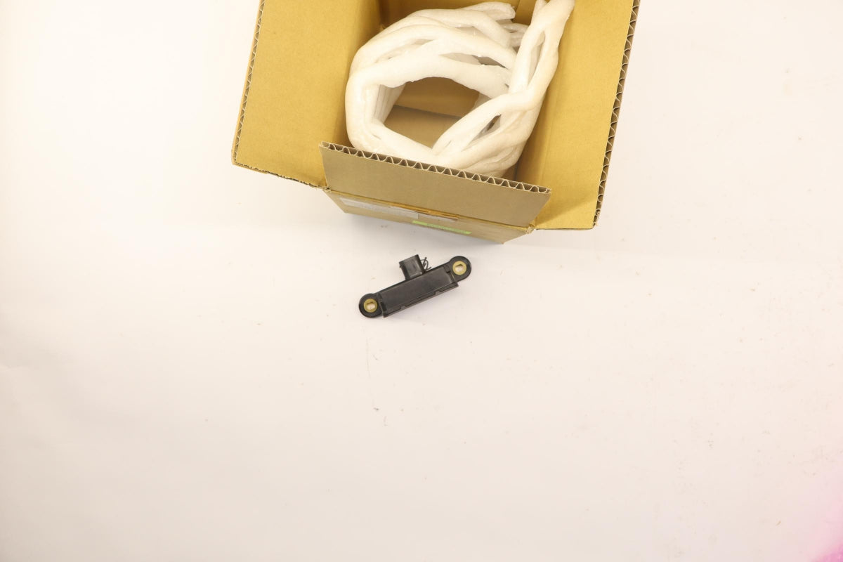 Original OE MITSUBISHI Längs-/Querbeschleunigung Sensor 4670A730