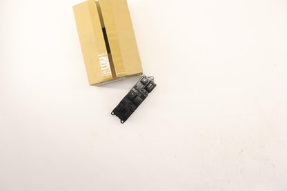 Original OE MITSUBISHI Fensterheberschalter 8608A312