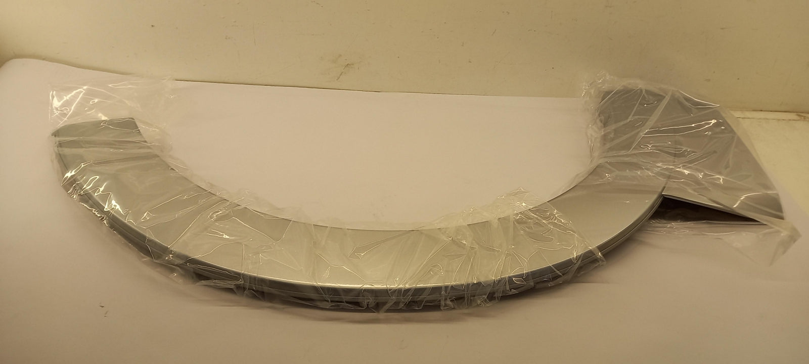 Original OE MITSUBISHI Kotflügel Zierleiste 7420A079HA