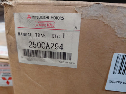 Original OE MITSUBISHI Schaltgetriebe 2500A294