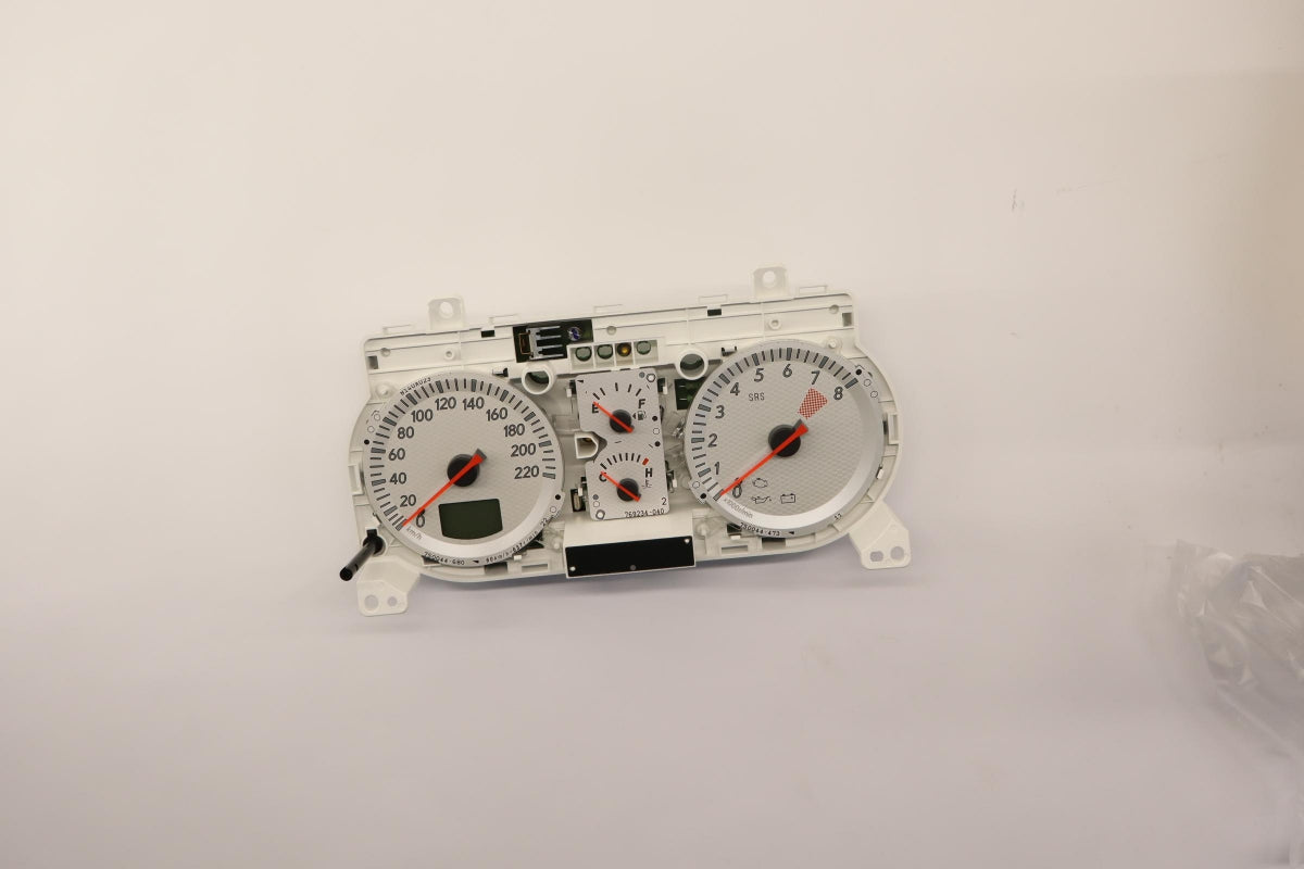 Original OE MITSUBISHI Kombiinstrument 8140A023