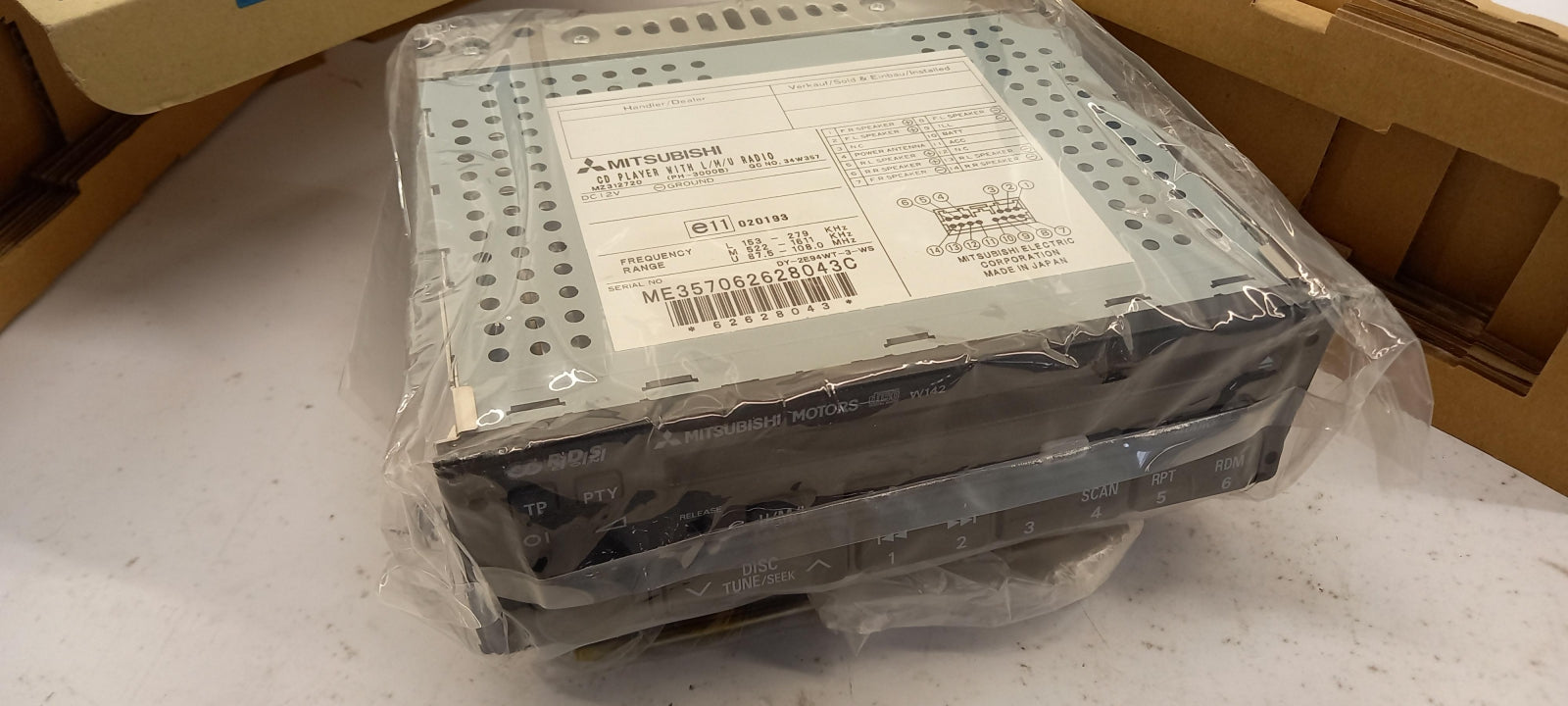Original OE MITSUBISHI Multimedia Haupteinheit MZ312720