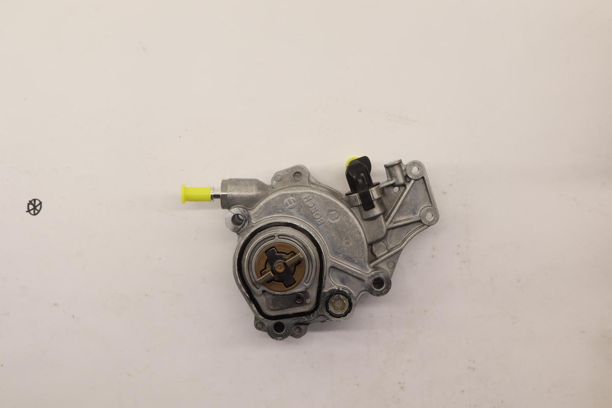 Original OE MITSUBISHI Vakuumpumpe MN982281