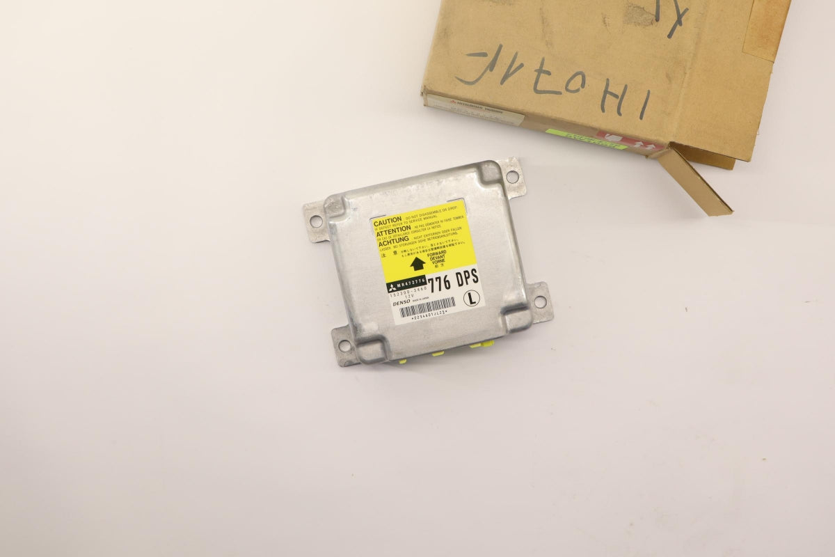 Original OE MITSUBISHI Airbag Steuergerät MR472776