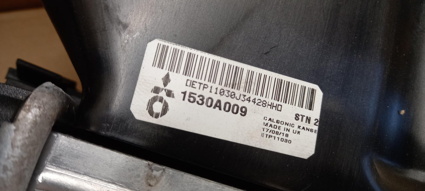 Original OE MITSUBISHI Ladeluftkühler 1530A009
