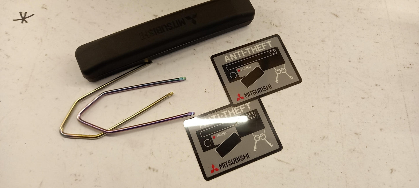 Original OE MITSUBISHI Multimedia Haupteinheit MZ312720
