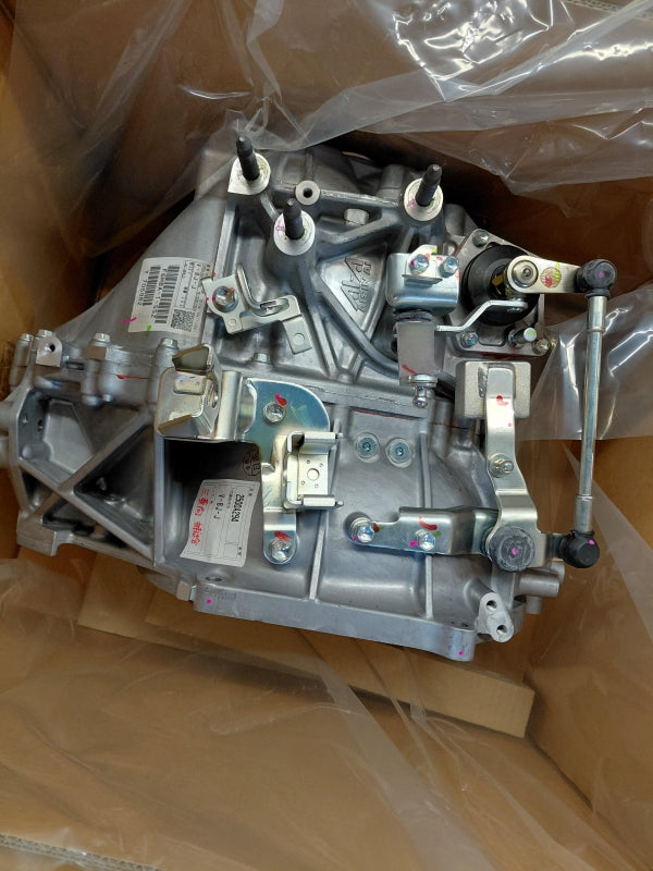 Original OE MITSUBISHI Schaltgetriebe 2500A294