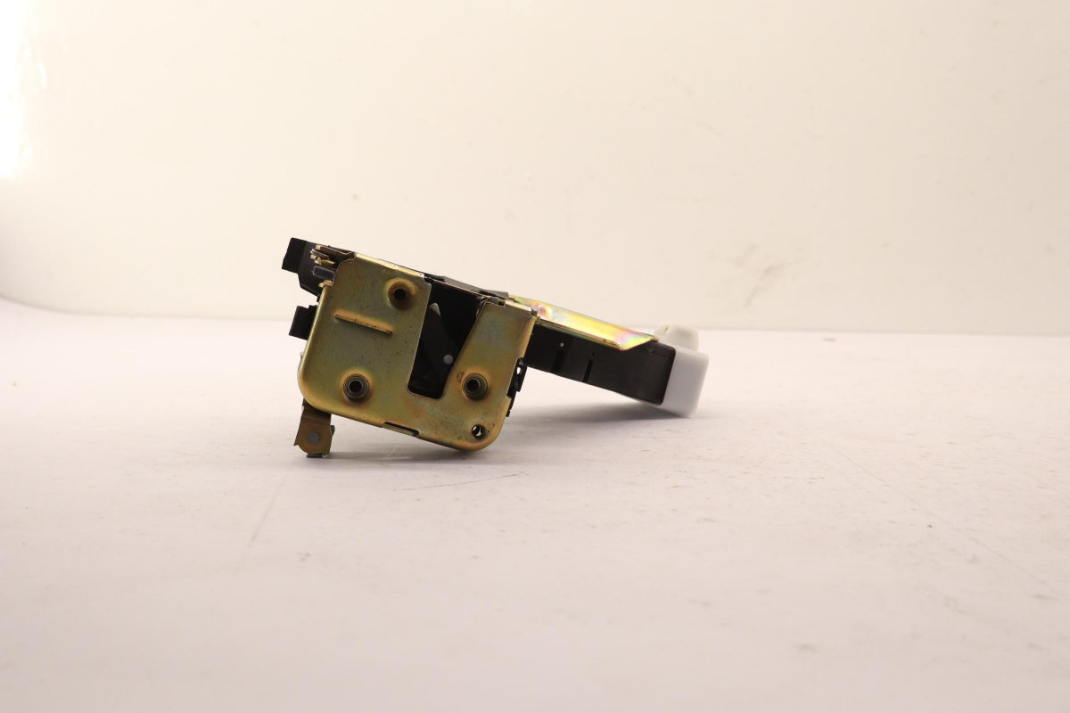 Original OE MITSUBISHI Türschloss MR914401