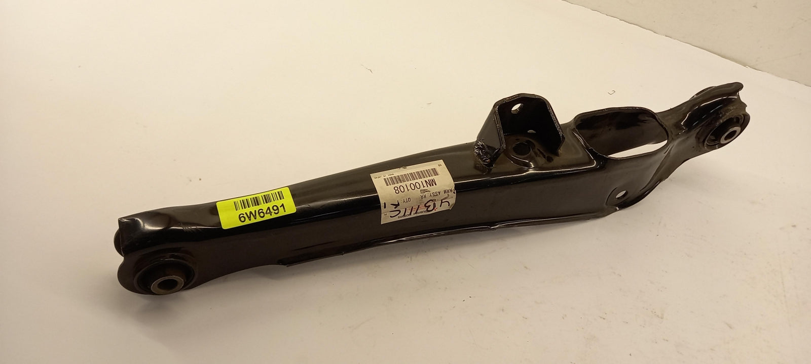 Original OE MITSUBISHI Querlenker MN100108