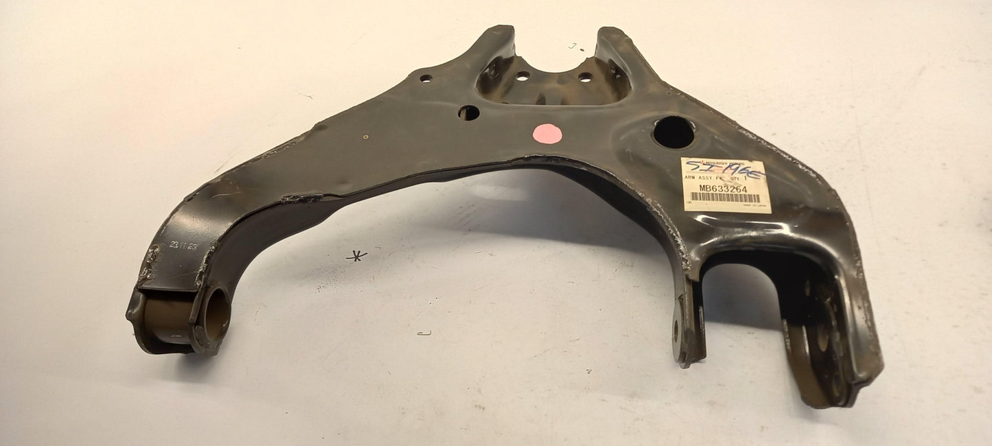 Original OE MITSUBISHI Querlenker MB633264
