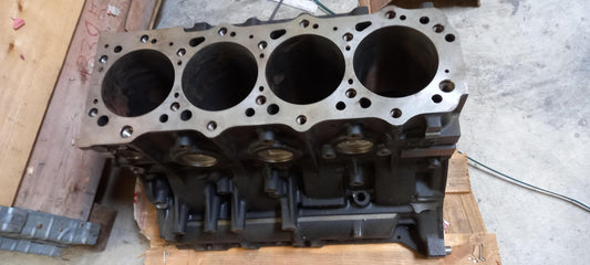 Original OE MITSUBISHI Zylinderkopf ME203011