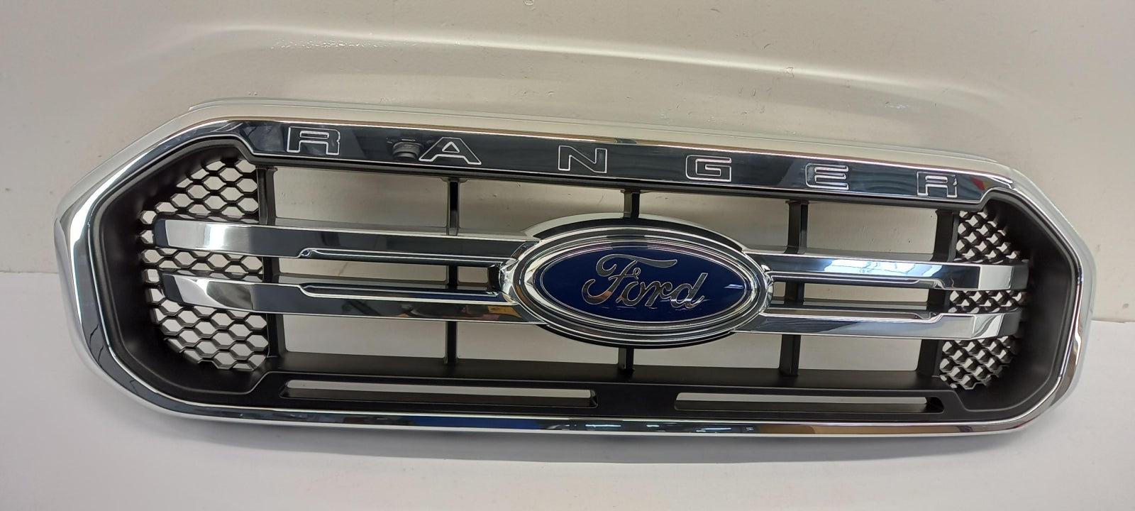 Original OE FORD Kühlergitter 2321448