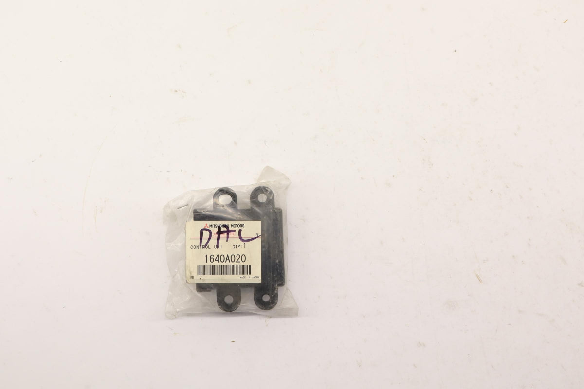 Original OE MITSUBISHI Steuergerät 1640A020