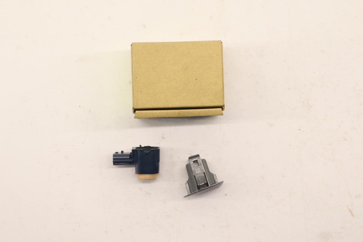 Original OE MITSUBISHI Parksensor 8651A247HD