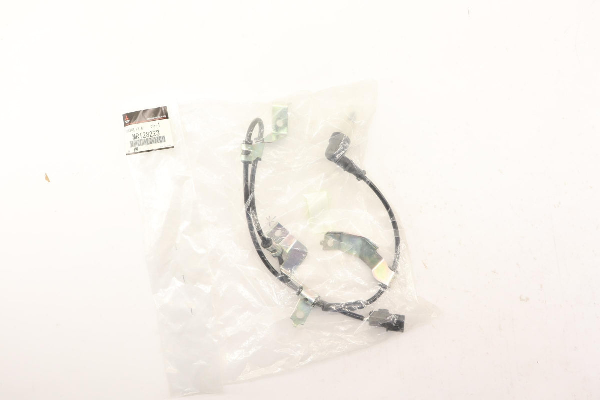 Original OE MITSUBISHI Raddrehzahl Sensor MR128223