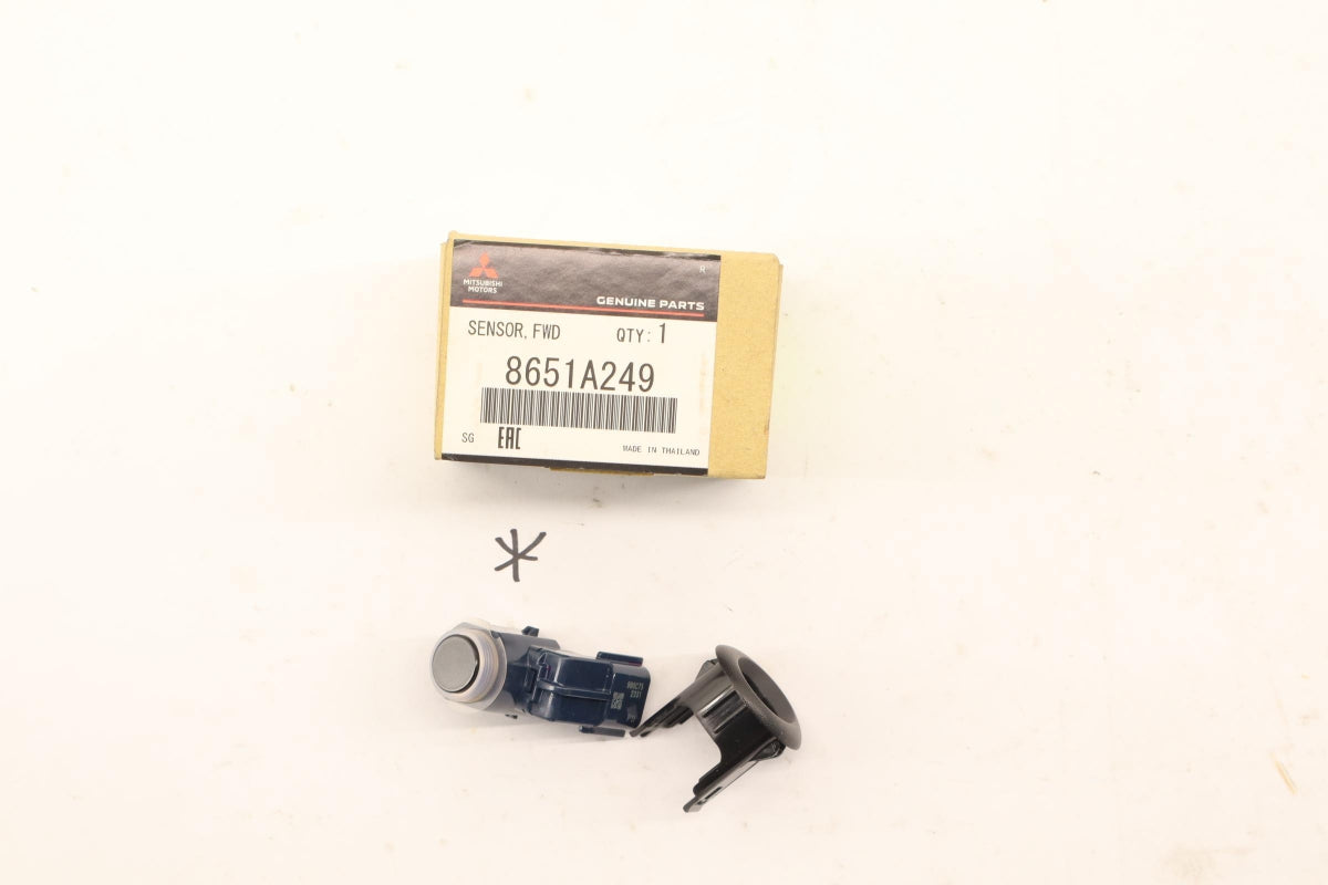 Original OE MITSUBISHI Parksensor 8651A249