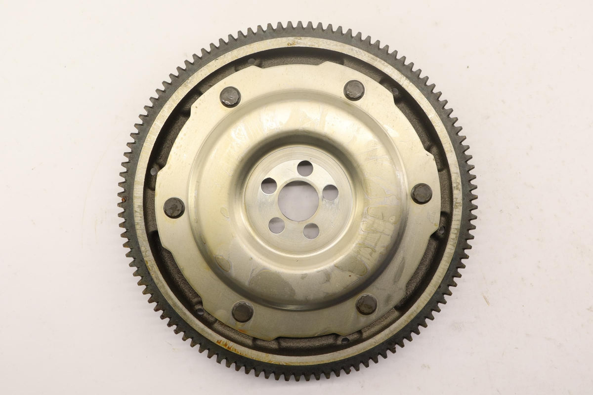 Original OE MITSUBISHI Schwungrad MD372568