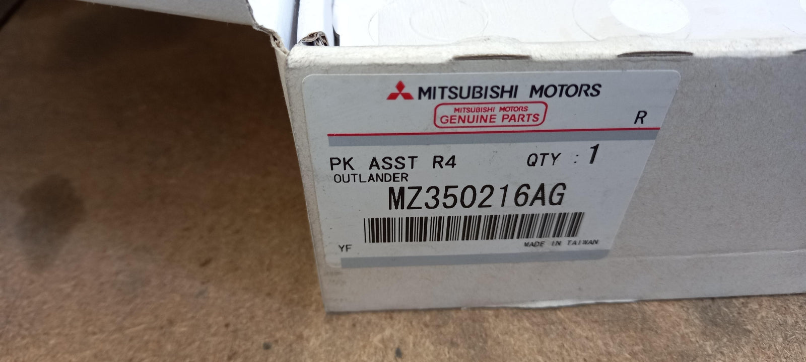 Original OE MITSUBISHI Einparkhilfe MZ350216AG