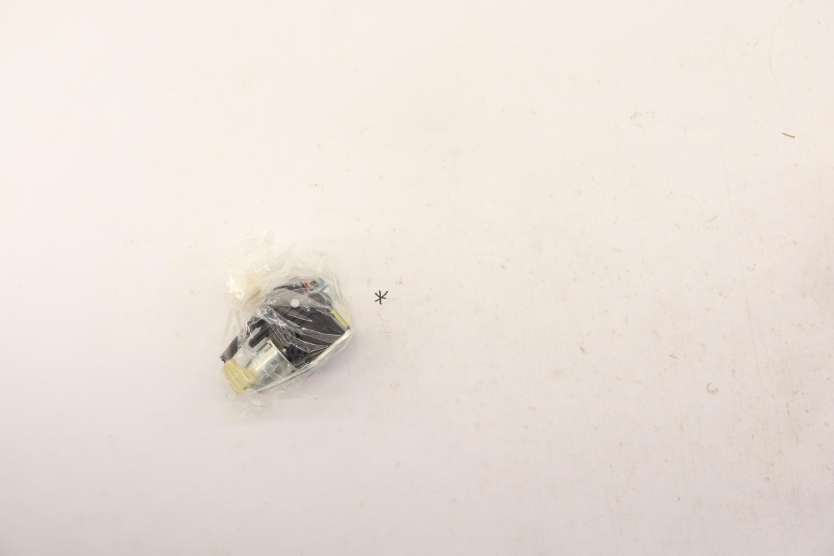 Original OE MITSUBISHI Stellantrieb MB664381