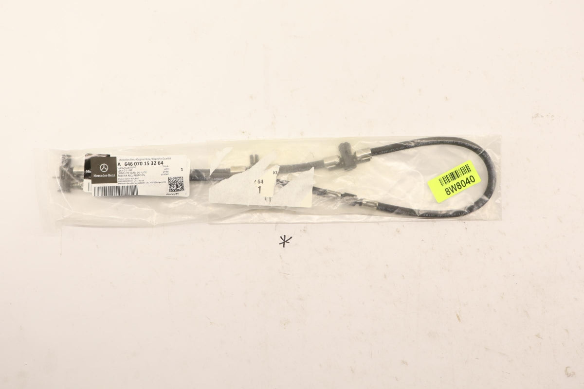 Original OE MERCEDES-BENZ Kraftstoffüberlauf Schlauch A646070153264