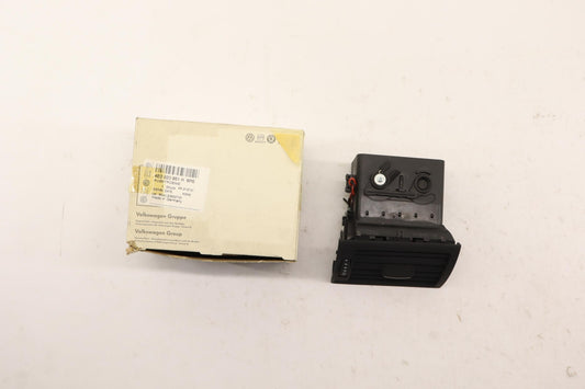Original AUDI A8/S8 Quattro 4E Luftdüse soulschwarz mitten links 4E0820951H6PS