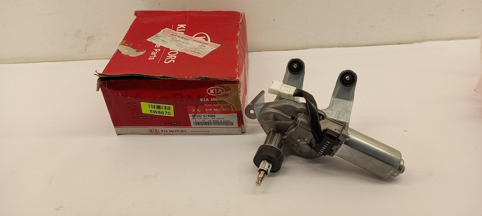 Original OE HYUNDAI/KIA Wischermotor 0K53Z67450A