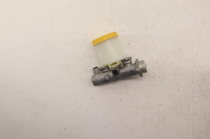 Original OE NISSAN Hauptbremszylinder 46010C8101