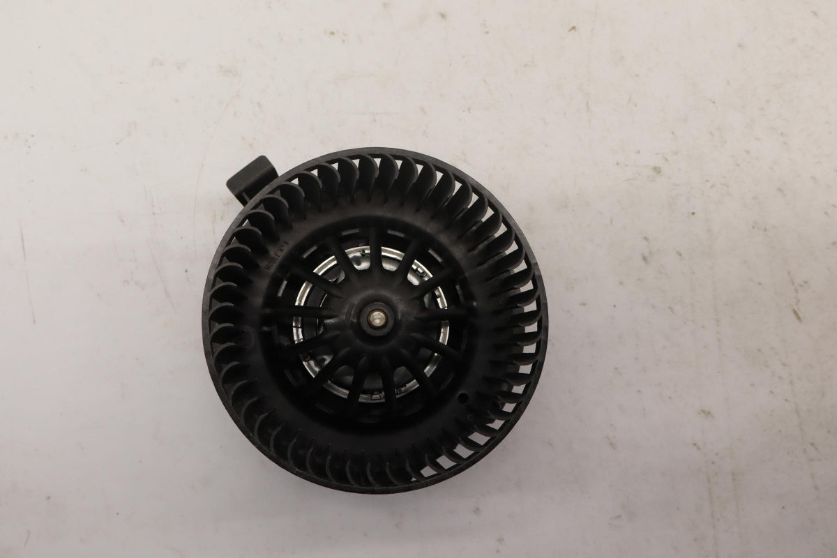 Original OE NISSAN Innenraumgebläse 27226AX100